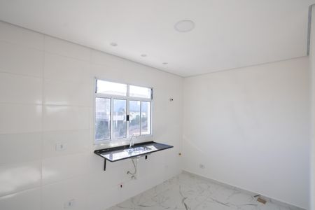 Casa à venda com 107m², 2 quartos e 2 vagas Casa à venda com 107m², 2 quartos e 2 vagasCozinha