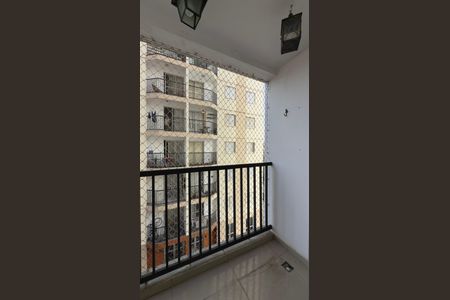 Apartamento à venda com 63m², 3 quartos e 1 vaga Apartamento à venda com 63m², 3 quartos e 1 vagaVaranda