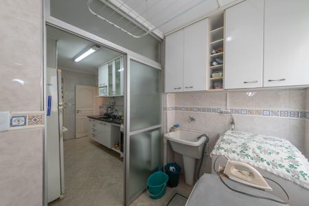 Apartamento à venda com 65m², 2 quartos e 1 vagaÁrea de Serviço