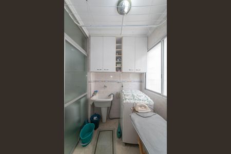 Apartamento à venda com 65m², 2 quartos e 1 vagaÁrea de Serviço