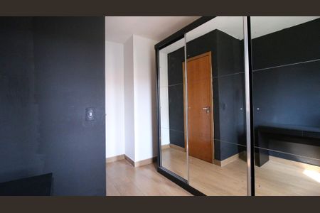 Casa de Condomínio para alugar com 2 quartos, 55m² em Jardim Guairaca, São Paulo