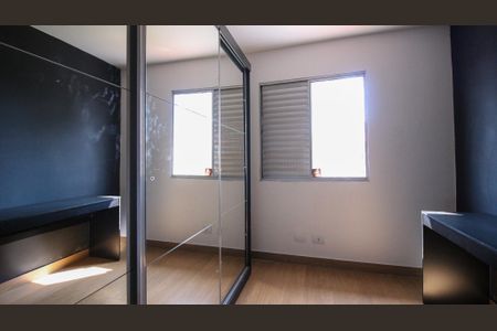 Casa de Condomínio para alugar com 2 quartos, 55m² em Jardim Guairaca, São Paulo