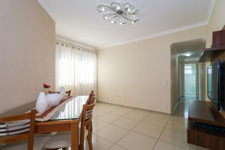 Sala de apartamento para alugar com 2 quartos, 58m² em Jardim Henriqueta, Taboão da Serra