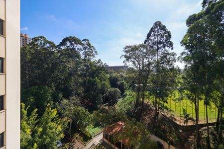 Vista do Quarto 1 de apartamento para alugar com 2 quartos, 58m² em Jardim Henriqueta, Taboão da Serra
