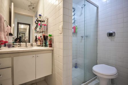 Apartamento à venda com 70m², 2 quartos e 1 vagaBanheiro Social