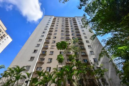 Apartamento à venda com 70m², 2 quartos e 1 vagaFachada