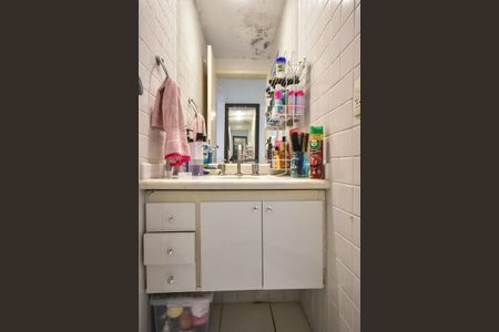 Apartamento à venda com 70m², 2 quartos e 1 vagaBanheiro Social