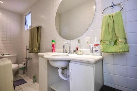 Apartamento à venda com 70m², 2 quartos e 1 vagaBanheiro Suíte