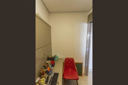 Apartamento à venda com 360m², 4 quartos e 4 vagas Apartamento à venda com 360m², 4 quartos e 4 vagasEscritório