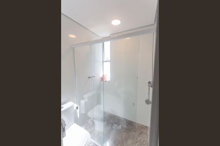 Apartamento à venda com 360m², 4 quartos e 4 vagas Apartamento à venda com 360m², 4 quartos e 4 vagasBanheiro da Semi-Suíte