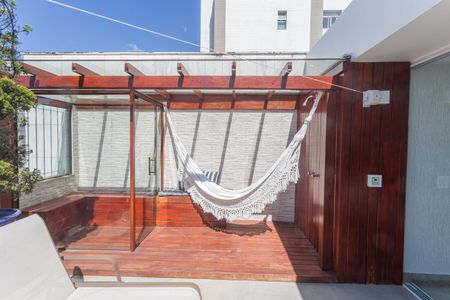 Apartamento à venda com 360m², 4 quartos e 4 vagas Apartamento à venda com 360m², 4 quartos e 4 vagasCobertura/Sauna