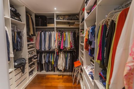 Apartamento à venda com 360m², 4 quartos e 4 vagas Apartamento à venda com 360m², 4 quartos e 4 vagasCloset da Suíte 1