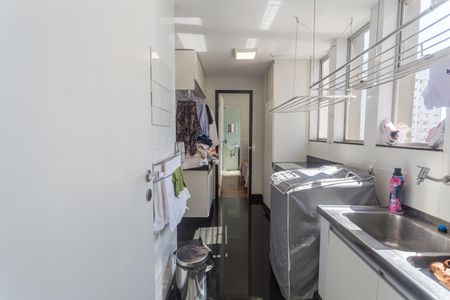 Apartamento à venda com 360m², 4 quartos e 4 vagas Apartamento à venda com 360m², 4 quartos e 4 vagasÁrea de Serviço