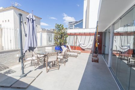 Apartamento à venda com 360m², 4 quartos e 4 vagas Apartamento à venda com 360m², 4 quartos e 4 vagasCobertura/Sauna