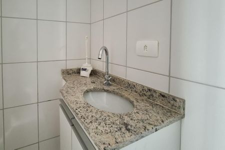 Apartamento para alugar com 70m², 2 quartos e 2 vagasBanheiro Social