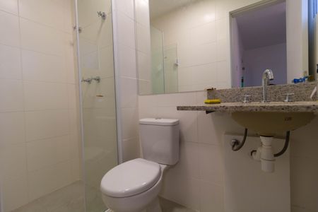 Apartamento à venda com 62m², 2 quartos e 2 vagasBanheiro da Suíte