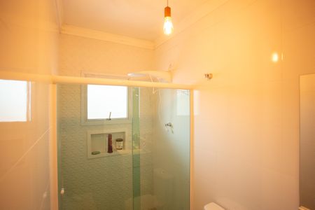 Casa à venda com 140m², 3 quartos e 3 vagasBanheiro da Suíte