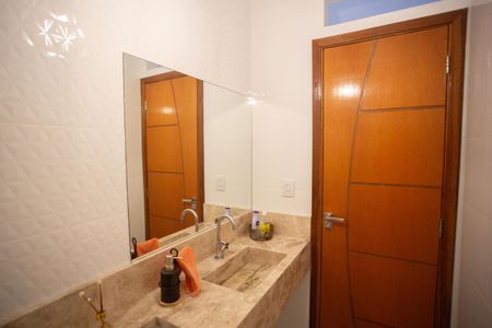 Casa à venda com 140m², 3 quartos e 3 vagasLavabo