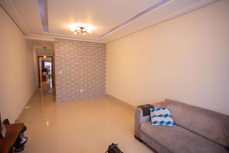 Casa à venda com 140m², 3 quartos e 3 vagasSala