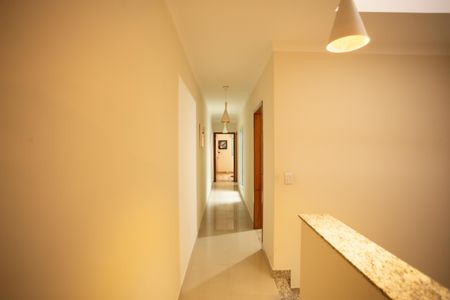 Casa à venda com 140m², 3 quartos e 3 vagasCorredor