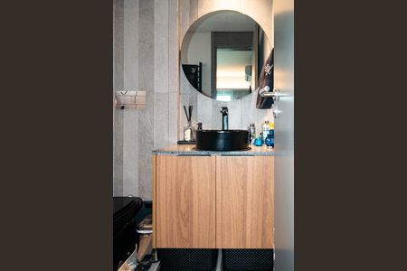 Apartamento à venda com 67m², 2 quartos e 1 vaga Apartamento à venda com 67m², 2 quartos e 1 vagaBanheiro Suíte