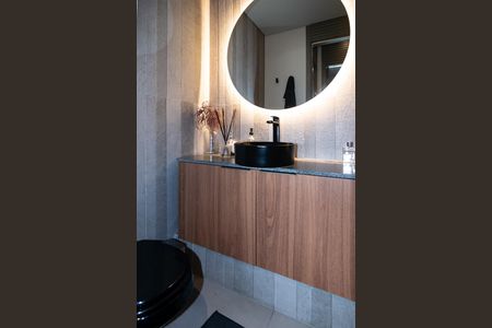 Apartamento à venda com 67m², 2 quartos e 1 vaga Apartamento à venda com 67m², 2 quartos e 1 vagaBanheiro Social