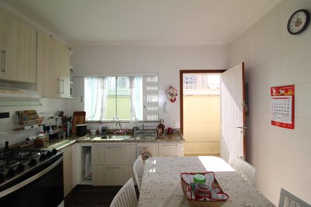 Casa à venda com 175m², 3 quartos e 3 vagasCozinha