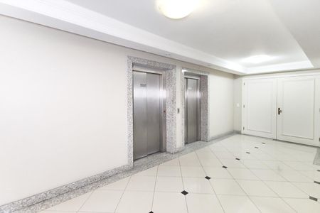 Apartamento à venda com 60m², 2 quartos e sem vagaÁrea comum