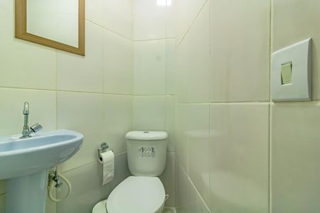 Casa à venda com 100m², 3 quartos e 1 vagaBanheiro de Serviço