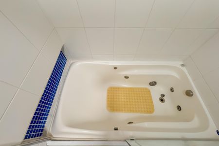 Casa à venda com 144m², 3 quartos e 2 vagasBanheiro Corredor