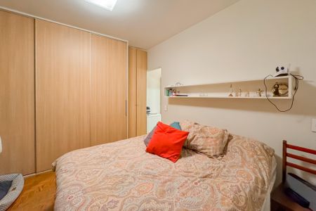 Casa à venda com 144m², 3 quartos e 2 vagasSuíte