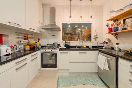 Casa à venda com 144m², 3 quartos e 2 vagasCozinha