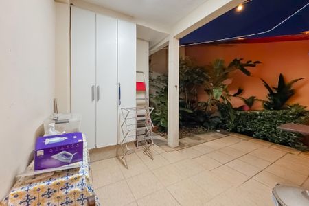 Casa à venda com 144m², 3 quartos e 2 vagasÁrea de Serviço