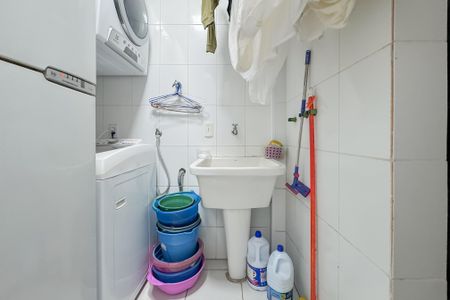 Casa à venda com 144m², 3 quartos e 2 vagasÁrea de Serviço