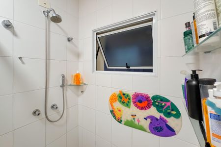 Casa à venda com 144m², 3 quartos e 2 vagasBanheiro da Suíte