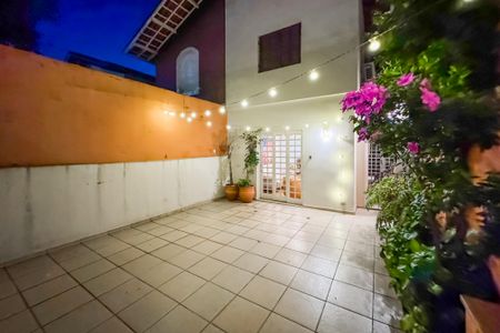 Casa à venda com 144m², 3 quartos e 2 vagasGaragem