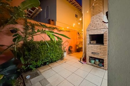 Casa à venda com 144m², 3 quartos e 2 vagasChurrasqueira
