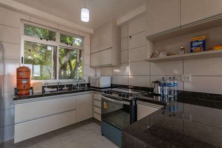 Apartamento à venda com 81m², 3 quartos e 2 vagasCozinha