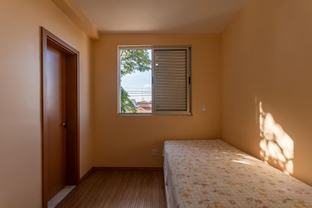 Apartamento à venda com 81m², 3 quartos e 2 vagasSuíte 2