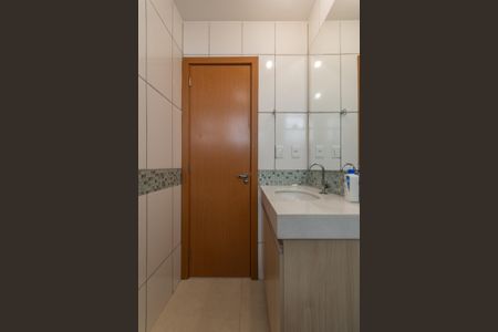Apartamento à venda com 81m², 3 quartos e 2 vagasBanheiro Suíte 2