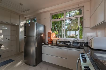 Apartamento à venda com 81m², 3 quartos e 2 vagasCozinha