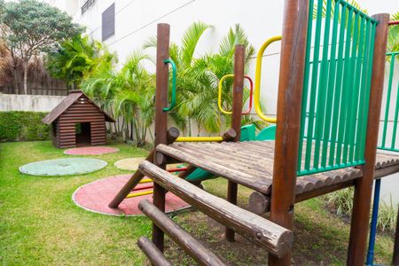 Apartamento à venda com 86m², 2 quartos e 2 vagasÁrea comum - Playground