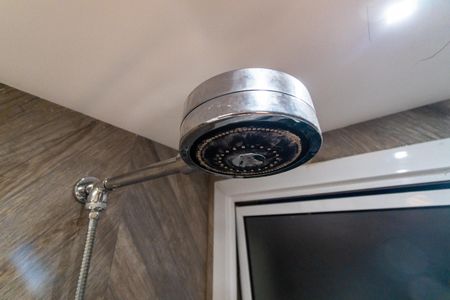 Apartamento à venda com 86m², 2 quartos e 2 vagasBanheiro da Suíte Detalhe