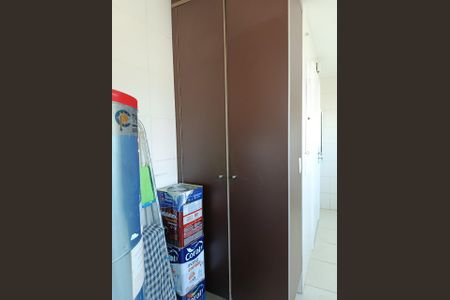 Apartamento à venda com 230m², 3 quartos e 4 vagas Apartamento à venda com 230m², 3 quartos e 4 vagasÁrea de Serviço