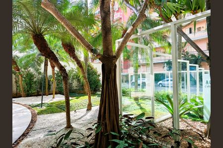 Apartamento à venda com 230m², 3 quartos e 4 vagas Apartamento à venda com 230m², 3 quartos e 4 vagasJardim