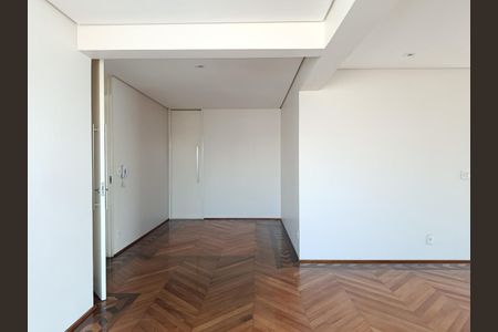 Apartamento à venda com 230m², 3 quartos e 4 vagas Apartamento à venda com 230m², 3 quartos e 4 vagasSala