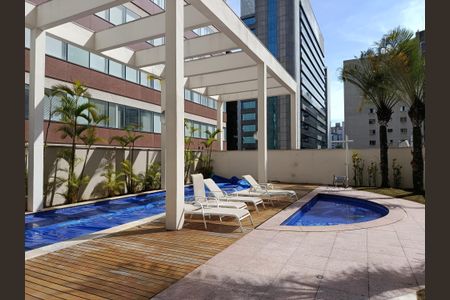 Apartamento à venda com 230m², 3 quartos e 4 vagas Apartamento à venda com 230m², 3 quartos e 4 vagasPiscina