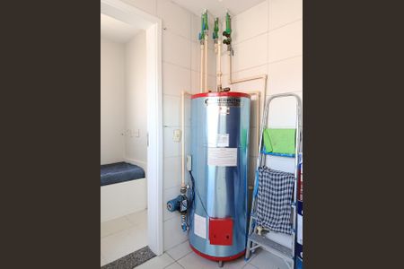 Apartamento à venda com 230m², 3 quartos e 4 vagas Apartamento à venda com 230m², 3 quartos e 4 vagasÁrea de Serviço