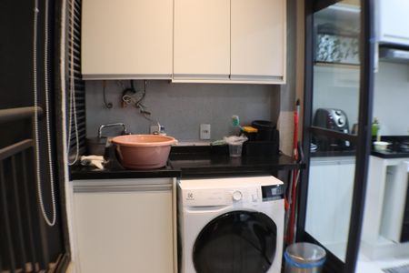 Apartamento à venda com 70m², 2 quartos e 1 vagaÁrea de Serviço