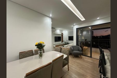 Sala de apartamento à venda com 2 quartos, 70m² em Alphaville, Barueri